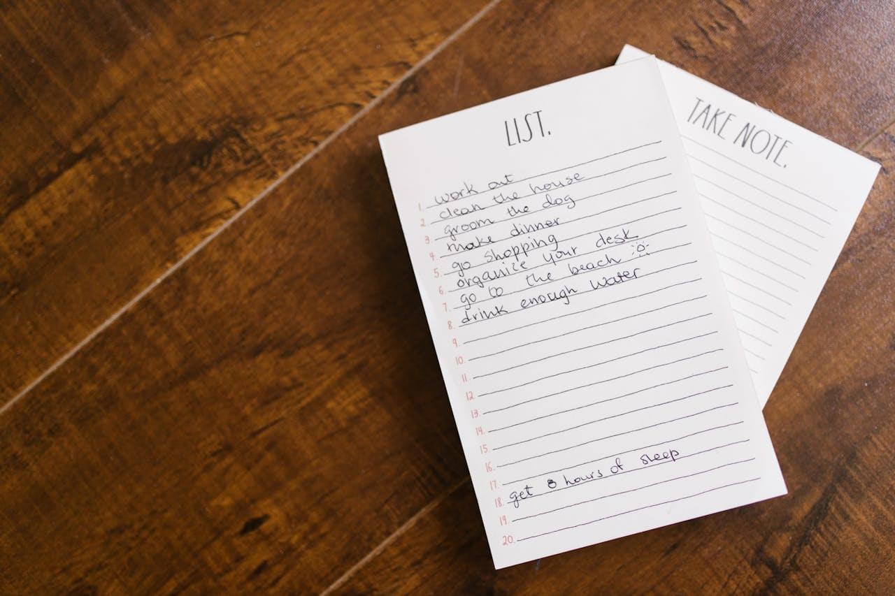 Блокнот с планами на день